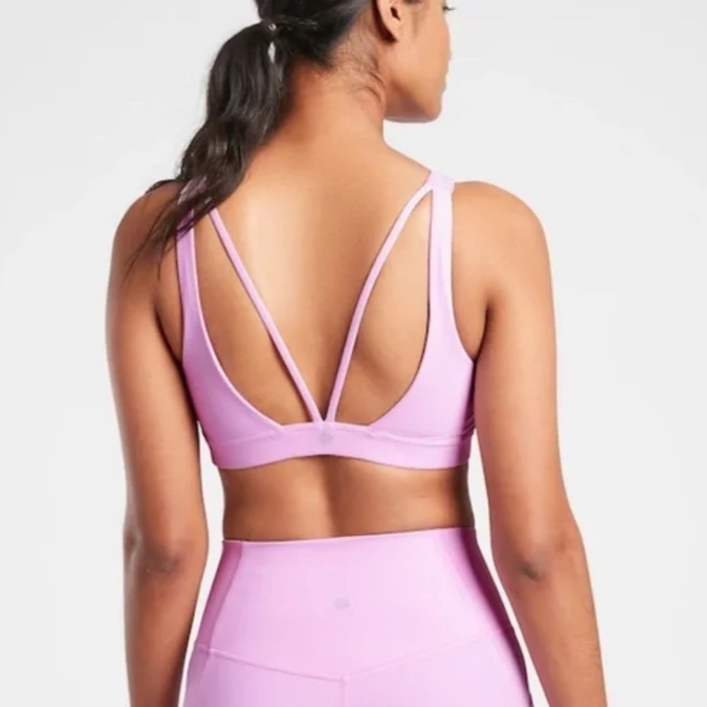 Athleta A-C Exhale Bra Powervita Opaque Lilac Size XS